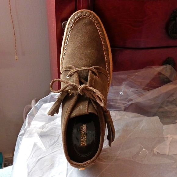 MICHAEL KORS Suede Moccasins type booties - Picture 5 of 14